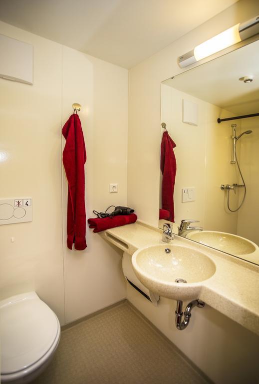 Boardinghouse Remchingen Baan Arun Apartamento Exterior foto